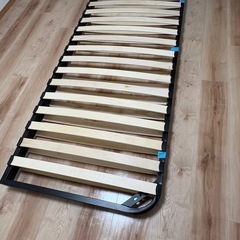 ニトリ　クイーンベッドの画像