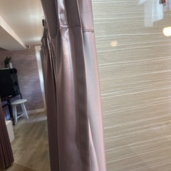 カーテンの画像