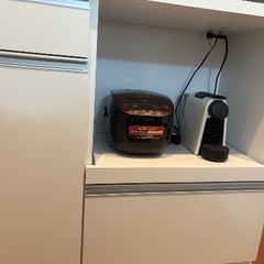 キッチン収納棚の画像