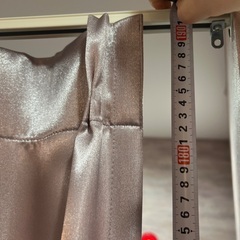 カーテンの画像