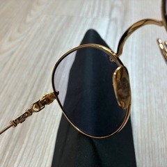 クロムハーツオーバルサングラス 金属フレームの画像