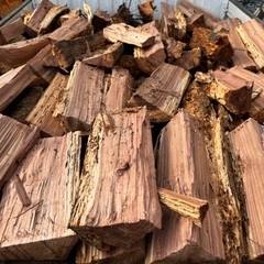 訳あり乾燥杉薪1台のみ2000円の画像