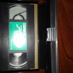 １９９４年公開　ロバート・マグノーリ監督作品　Born to Run VHSビデオの画像