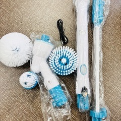 【未使用品】コードレスロングハンドルブラシ 足腰らくらく♪
の画像