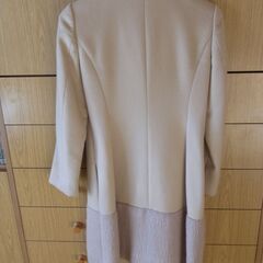 お取引中　ベージュ　コート　の画像