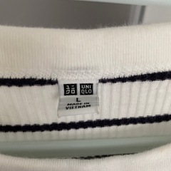 ユニクロ　レディースTシャツの画像