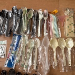 カトラリーセット　ステンレス　プラスチックの画像