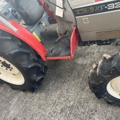 ヤンマートラクターの画像