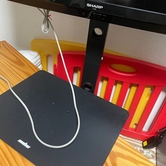 テレビ　テレビ台付きの画像