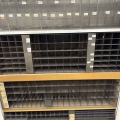 筆記用具陳列ケースの画像