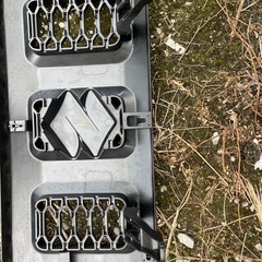 ジムニーJB64 フロントグリルの画像