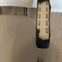 ITOKIヘッドレスト付きオフィスチェアの画像