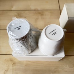 【早い者勝ち‼️】GIVENCHY(ジバンシー)マグカップ2個入り×2セットの画像