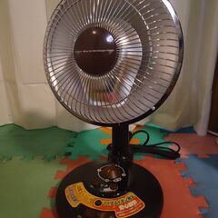 IZUMI イズミ マイナスイオン付 ミニハロゲンヒーター IMH-610の画像