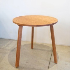 ダイニングテーブル 
直径70cm 1〜2人用の画像