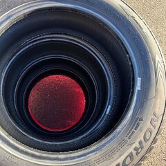 JMS１１１🌟タイヤ安く譲ります🌟中古スタッドレスタイヤ🚗１８５/６０R１５（アクア・カローラアクシオ・カローラフィールダー・シエンタ・ヤリス・ヴィッツ・グレイス・シャトル・フィット・ポロ・A１・トゥインゴ）の画像