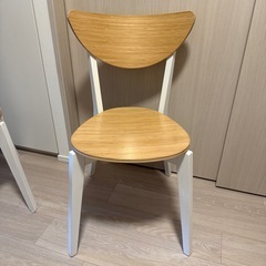 IKEA ダイニングチェア（木製・ホワイト）の画像