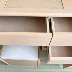 ドレッサー
の画像