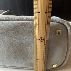 グレーのバッグ(追加画像)の画像