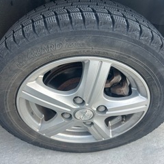 スタッドレスタイヤ
の画像