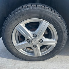 スタッドレスタイヤ
の画像