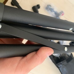 新品本日開封　中古でも1万円以上します　三脚　スタンドの画像