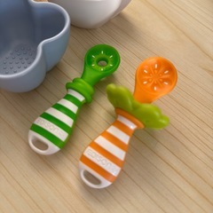 離乳食 食器の画像