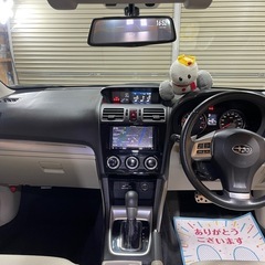 スバル　インプレッサスポーツ　平成25年2.0i アイサイト　アイボリー 4WD 8.1万キロ　ナビ　テレビ　バックカメラ　追従クルコン　ETC アイドリングストップの画像