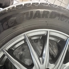 195/65R15 30プリウススタッドレスバリ山の画像