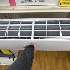 【ドリーム川西店御来店限定】☆ジモティー見たよ♪割引☆アイリス　エアコン　2021　クリーニング済み 【99560000035450】の画像