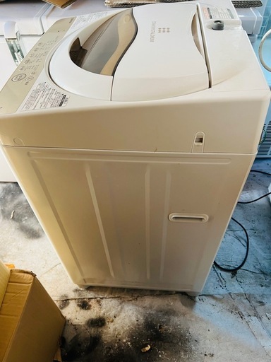 TOSHIBA 5キロ洗濯機