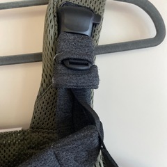 BabyBjörn Harmony 抱っこ紐 ダークグリーンの画像