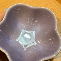 2A7187【ルクルーゼ】フラワープレートセット パステルパープルの画像