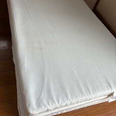 三つ折りマットレス✨ニトリの画像