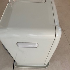 石油ファンヒーター　ダイニチ2014年製の画像