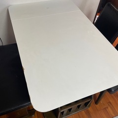 食卓テーブル　椅子4点セットの画像