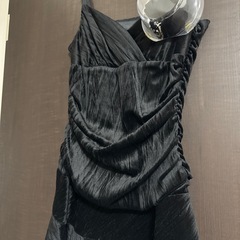 未使用品　黒ベロアドレスの画像
