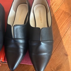 フラットシューズ2足の画像