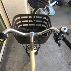 地域限定送料無料　ブリヂストン　ラクット　20　9,6AH　(14,3AH)　回生充電　2021年　白　パスシオン　ビビSL　　神戸市　電動自転車　の画像