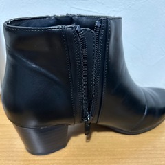 ショートブーツの画像