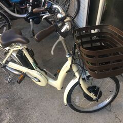 地域限定送料無料　ブリヂストン　ラクット　20　9,6AH　(14,3AH)　回生充電　2021年　白　パスシオン　ビビSL　　神戸市　電動自転車　の画像