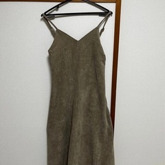 GU コーデュロイキャミソールワンピースの画像