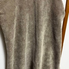 GU コーデュロイキャミソールワンピースの画像