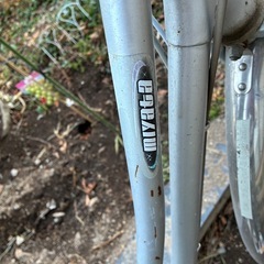 修理必要自転車の画像