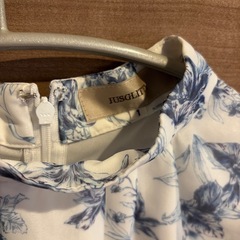 ジャスグリッティー　トップスの画像