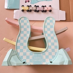 子供用　幼児用　おもちゃ　スライディングカーレースの画像