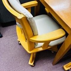 ⭐️爆安⭐️ニトリ　ダイニングテーブルセット　椅子三脚の画像