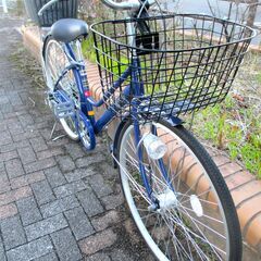 美品 中古自転車 Meiritsu ママチャリ 自転車 実用 6段変速機 27インチ LEDオートライト 後カゴ付 ネイビー 通勤 通学 近所のお出掛けなどにの画像