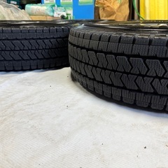 スタッドレスタイヤの画像
