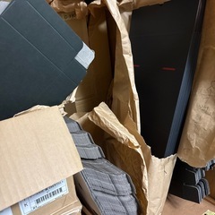 ギフト用ボックス大小色々　たくさんありますの画像